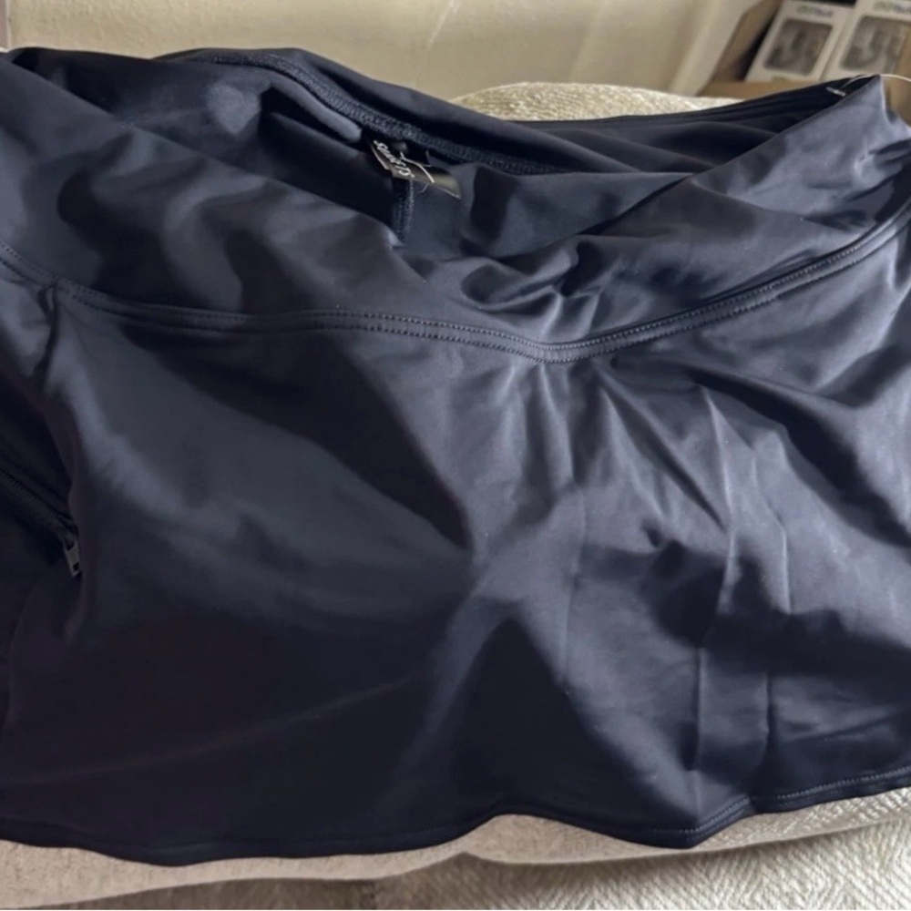 NWT Black Sunsets Sporty Swim Skirt Size Small - Picture 8 of 12